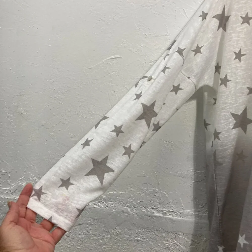 Vecceli Italy Knit Top Long Roll Tab Sleeve Two Tones Stars White High Low Hem - Picture 8 of 10